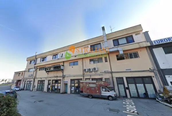 Locale Commerciale via Corsica, Termoli