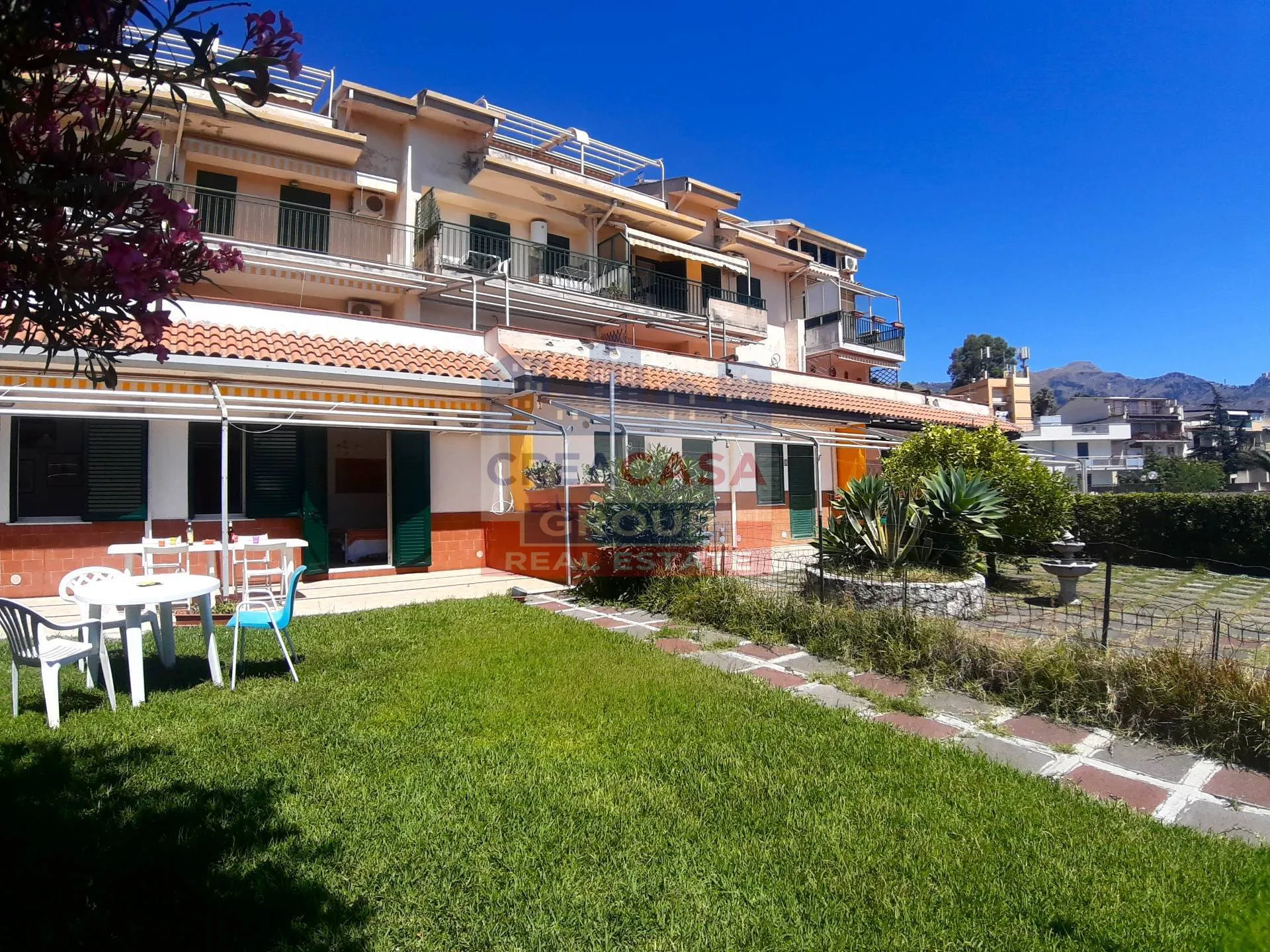 Immagine per Appartamento in vendita a Giardini-Naxos via Monticello