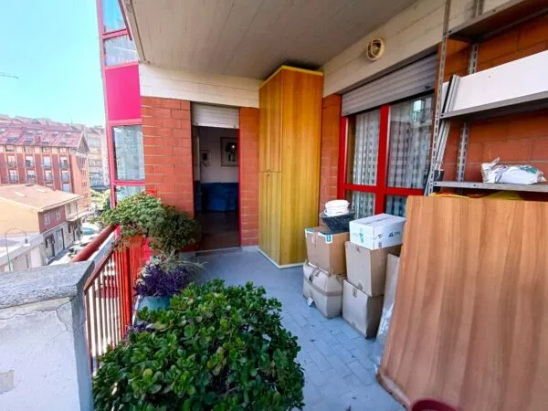 Appartamento via Villarbasse 32, Torino