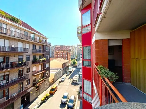 Appartamento via Villarbasse 32, Torino