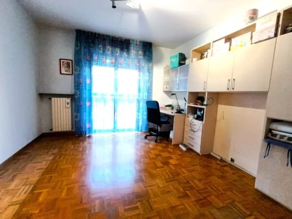 Appartamento via Villarbasse 32, Torino