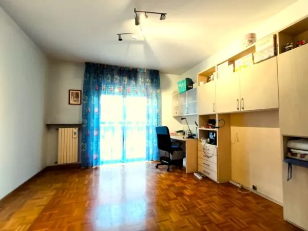 Appartamento via Villarbasse 32, Torino