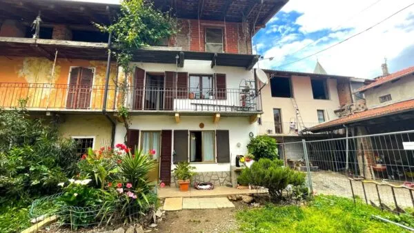 Terratetto via Parrocchia 45, Grosso