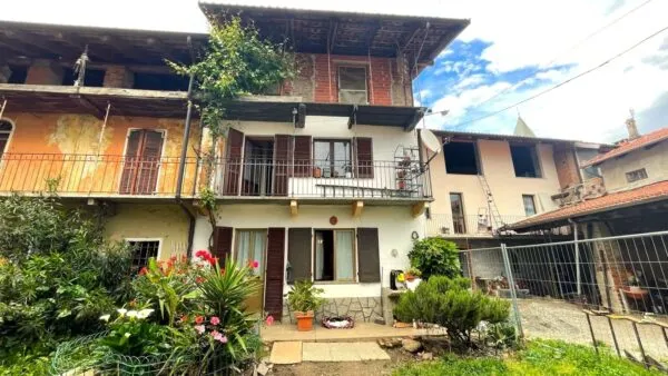 Terratetto via Parrocchia 45, Grosso