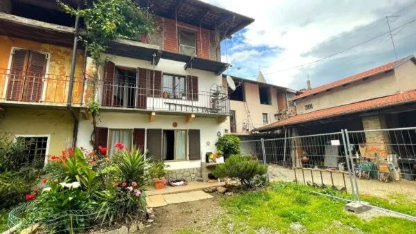 Terratetto via Parrocchia 45, Grosso
