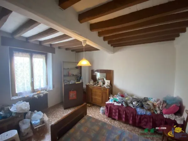 Porzione Di Casa strada Mulino Segantini Stecchina, Medesano