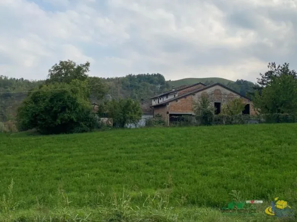 Porzione Di Casa strada Mulino Segantini Stecchina, Medesano