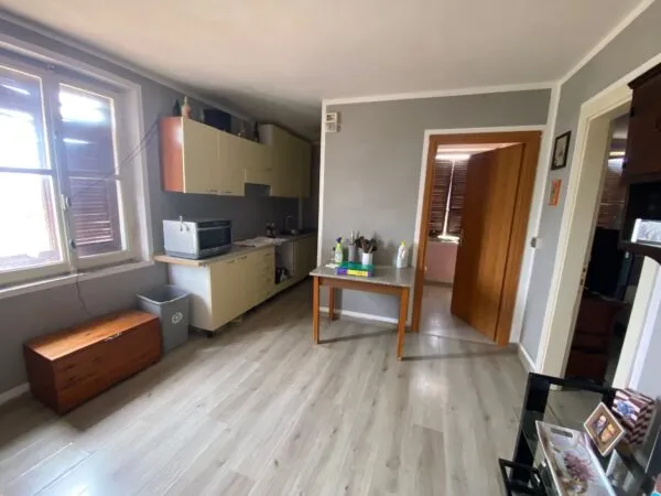 Terratetto via Nando Pesci 32, Medesano
