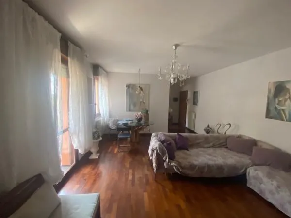 Trilocale 1, Noceto