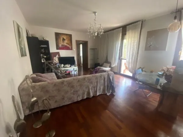 Trilocale 1, Noceto