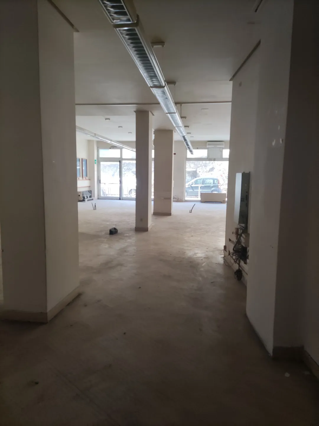 Immagine per Locale Commerciale in Vendita a Carrara Via Roma