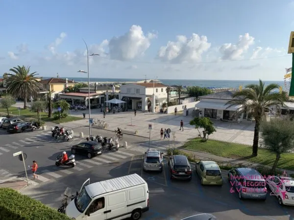 Appartamento viale Pistelli, Camaiore