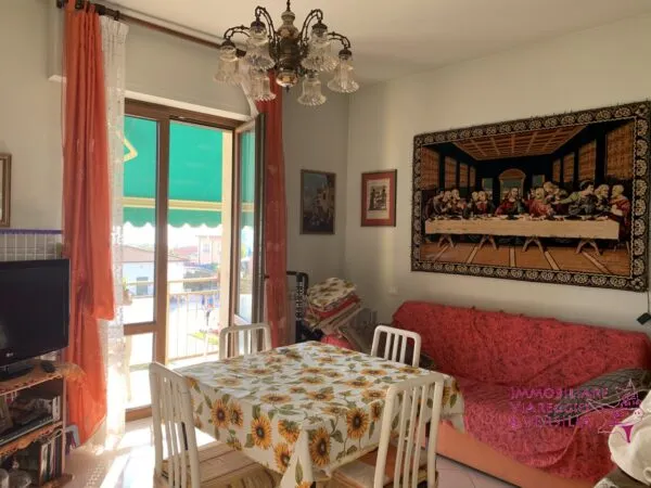 Appartamento viale Pistelli, Camaiore