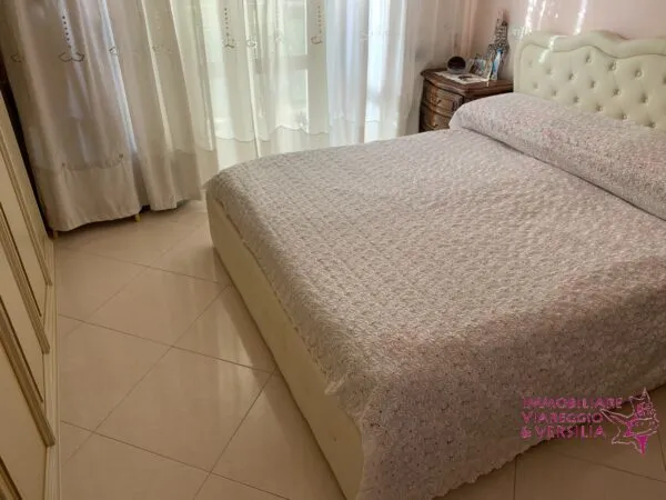 Appartamento viale Pistelli, Camaiore