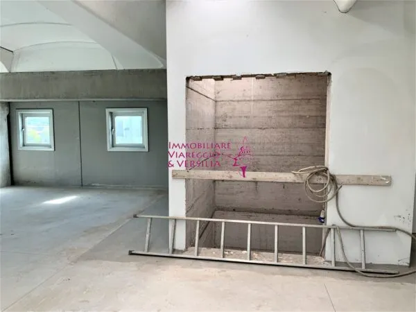 Magazzino via Dei Carpentieri 5, Camaiore