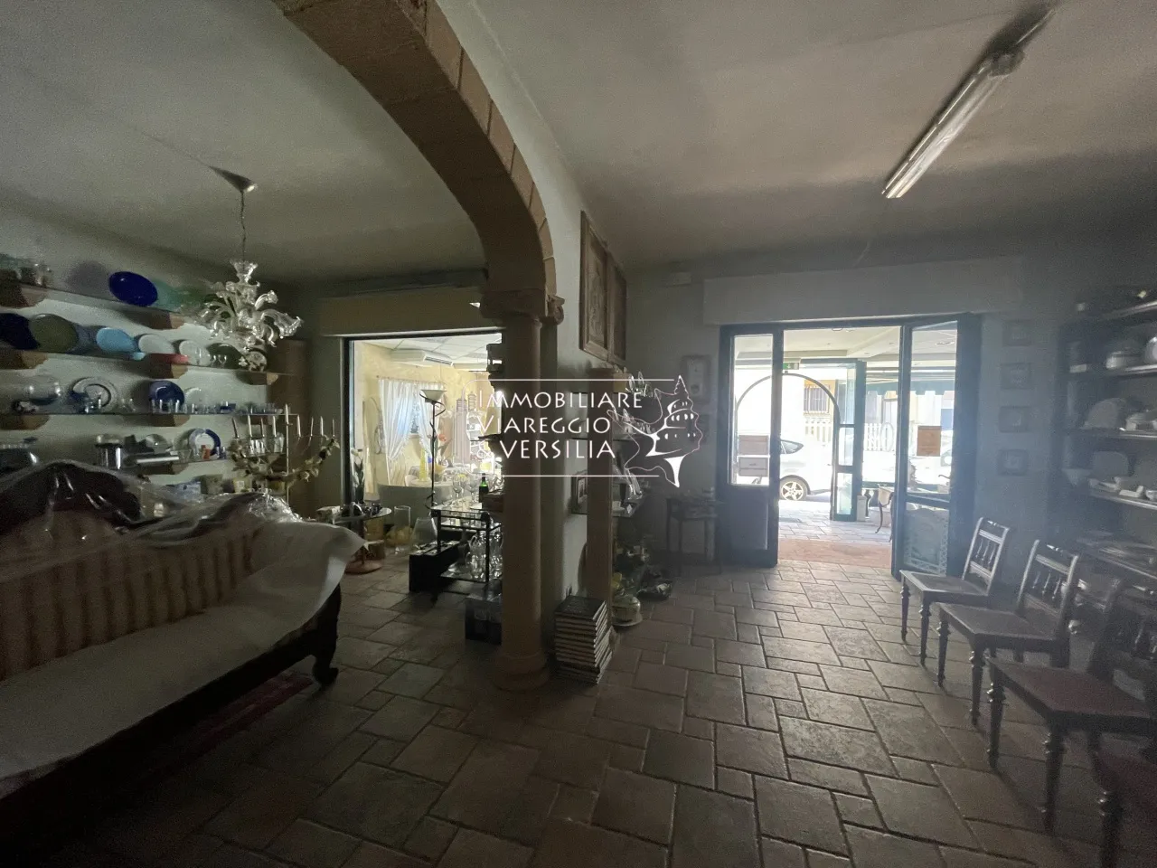 Immagine per Negozio in vendita a Viareggio via Fratelli Cervi 20