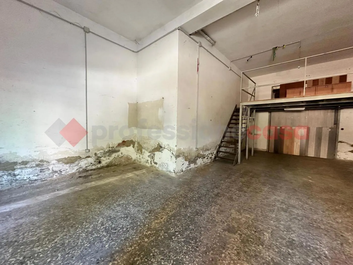 Immagine per Magazzino in affitto a Arezzo