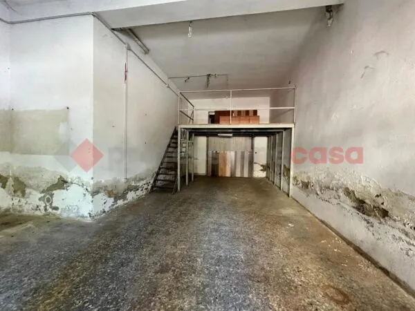 Magazzino via Lazio, Arezzo