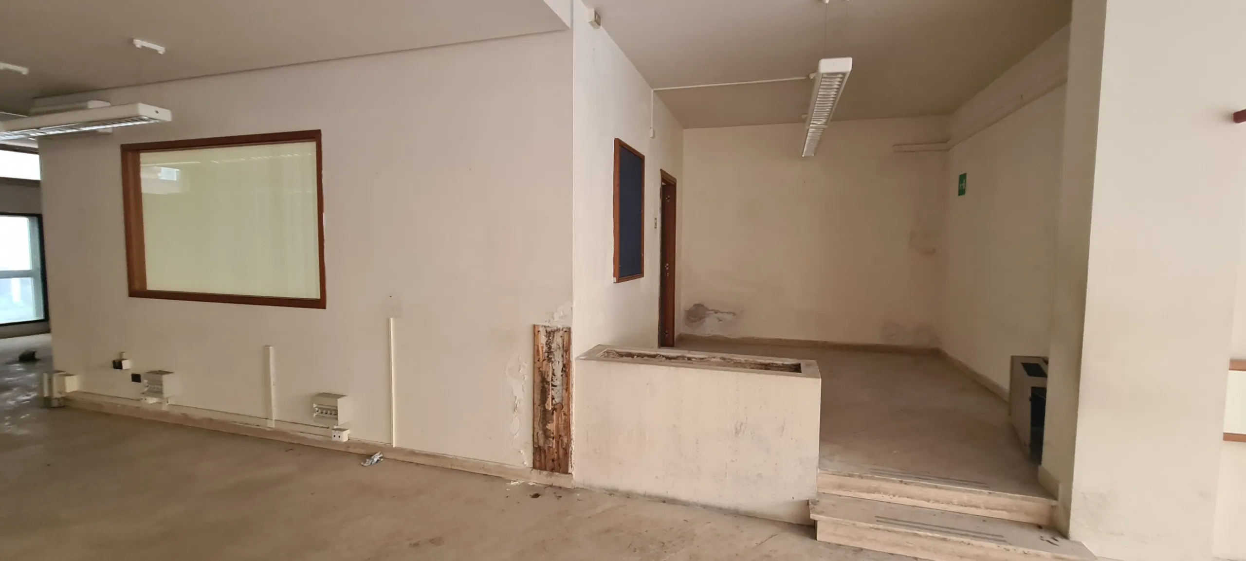 Immagine per Locale Commerciale in Vendita a Carrara Via Roma