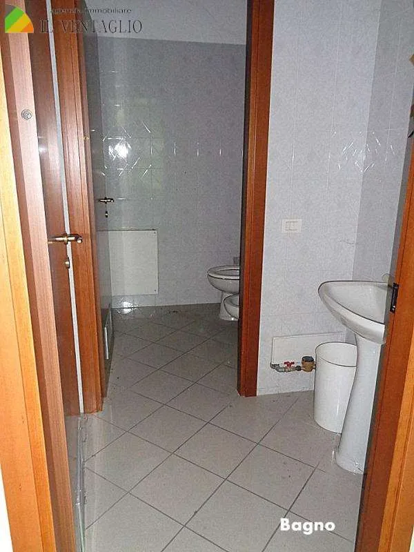 Immagine per Negozio in affitto a Sassuolo