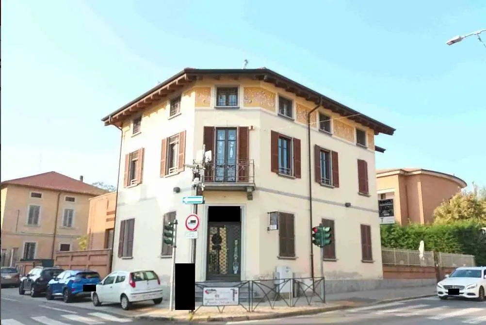Immagine per Stabile - Palazzo in asta a Bernareggio via Franzolino Prinetti 1
