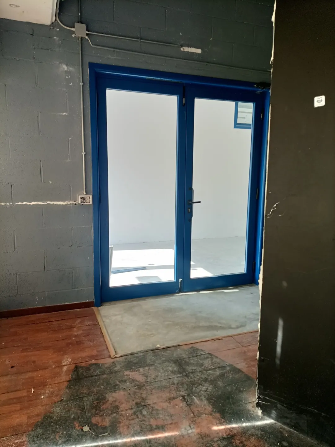 Immagine per Locale commerciale in affitto a Martinsicuro strada Statale 16