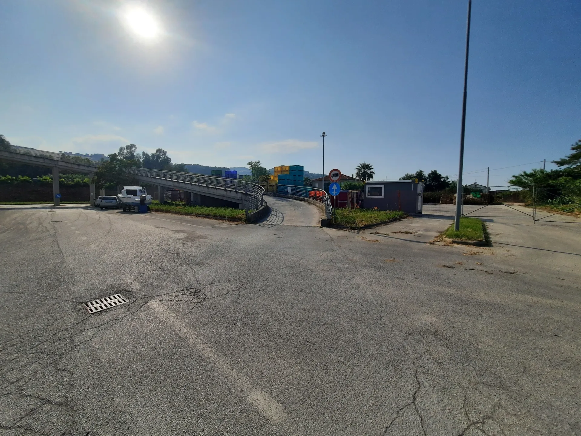 Immagine per Locale commerciale in affitto a Martinsicuro strada Statale 16