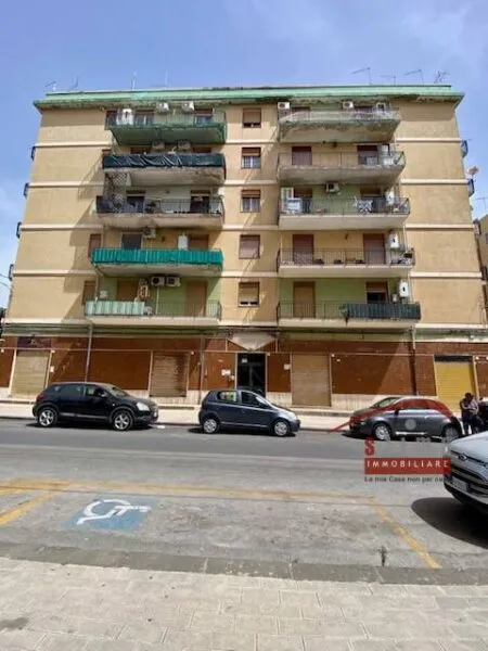 Appartamento via Michele Bonanno 16, Siracusa