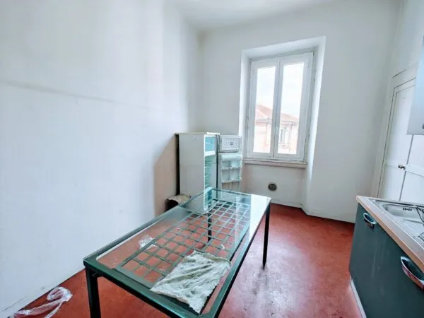 Appartamento via Spartaco, Milano