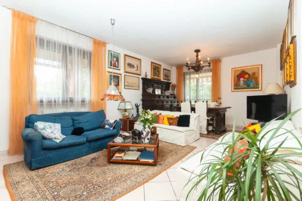 Villa via Dante Alighieri 16, Borgaro Torinese
