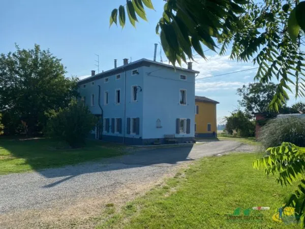 Porzione Di Casa strada Cornaccina 48, Medesano