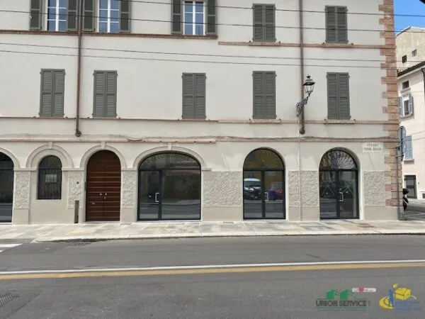 Locale Commerciale strada Nino Bixio, Parma
