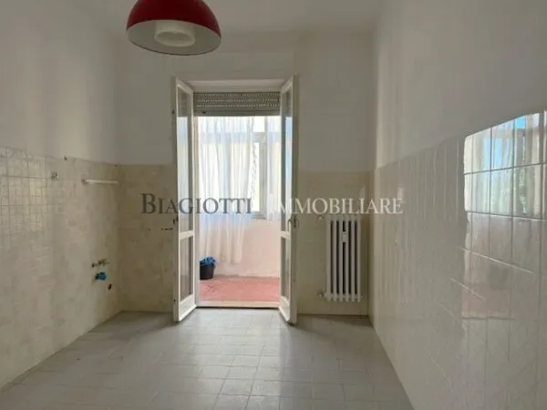 Quadrilocale via Temistocle Guerrazzi 25, Fabbricotti, Livorno
