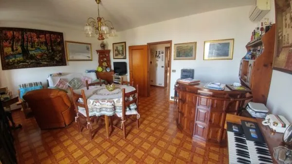 Appartamento via Del Mercato 121, Zocca