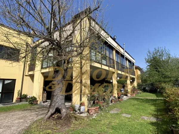Show Room 61, Castelletto Sopra Ticino
