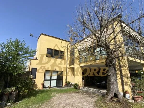 Show Room 61, Castelletto Sopra Ticino