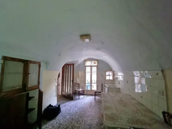 Quadrilocale piazza Umberto I 5, Rocchetta Nervina