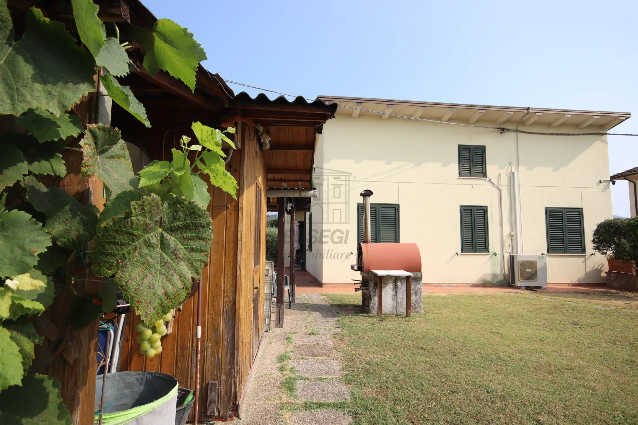 Immagine per Villa in vendita a Lucca via Sarzanese 4289