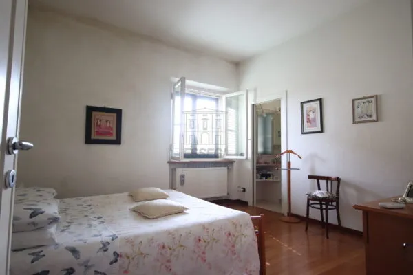 Villa via Sarzanese 4289, Lucca