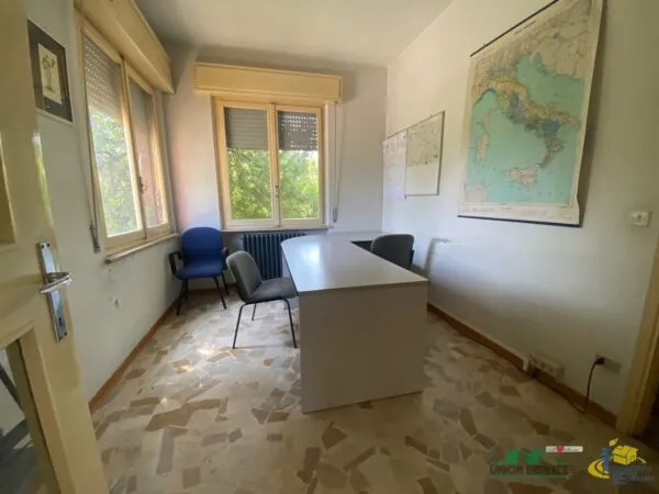 Trilocale via Varano, Medesano