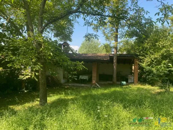 Trilocale via Varano, Medesano