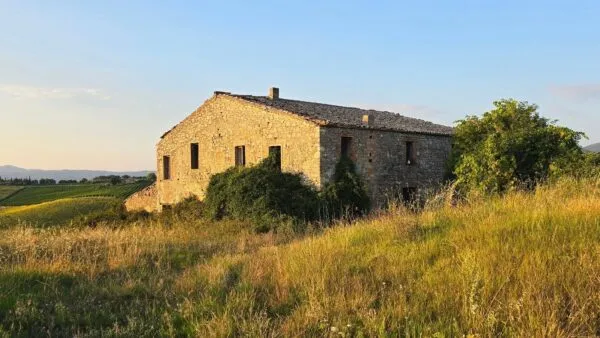 Casale strada Provinciale 92, Baschi