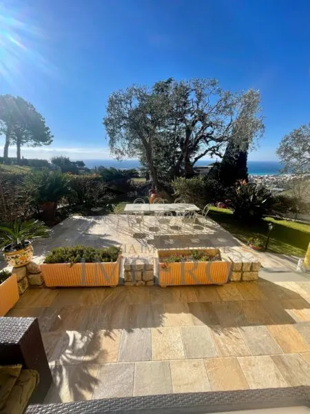 Villa via Iride 155, Bordighera