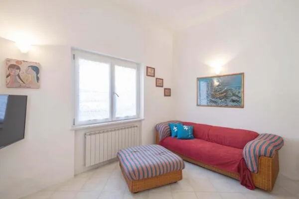 Appartamento via Don Celsi 5, Ameglia