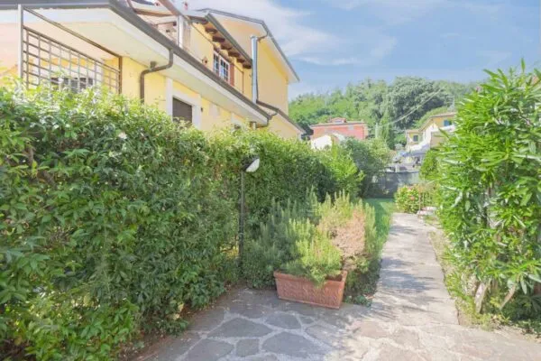 Appartamento via Don Celsi 5, Ameglia