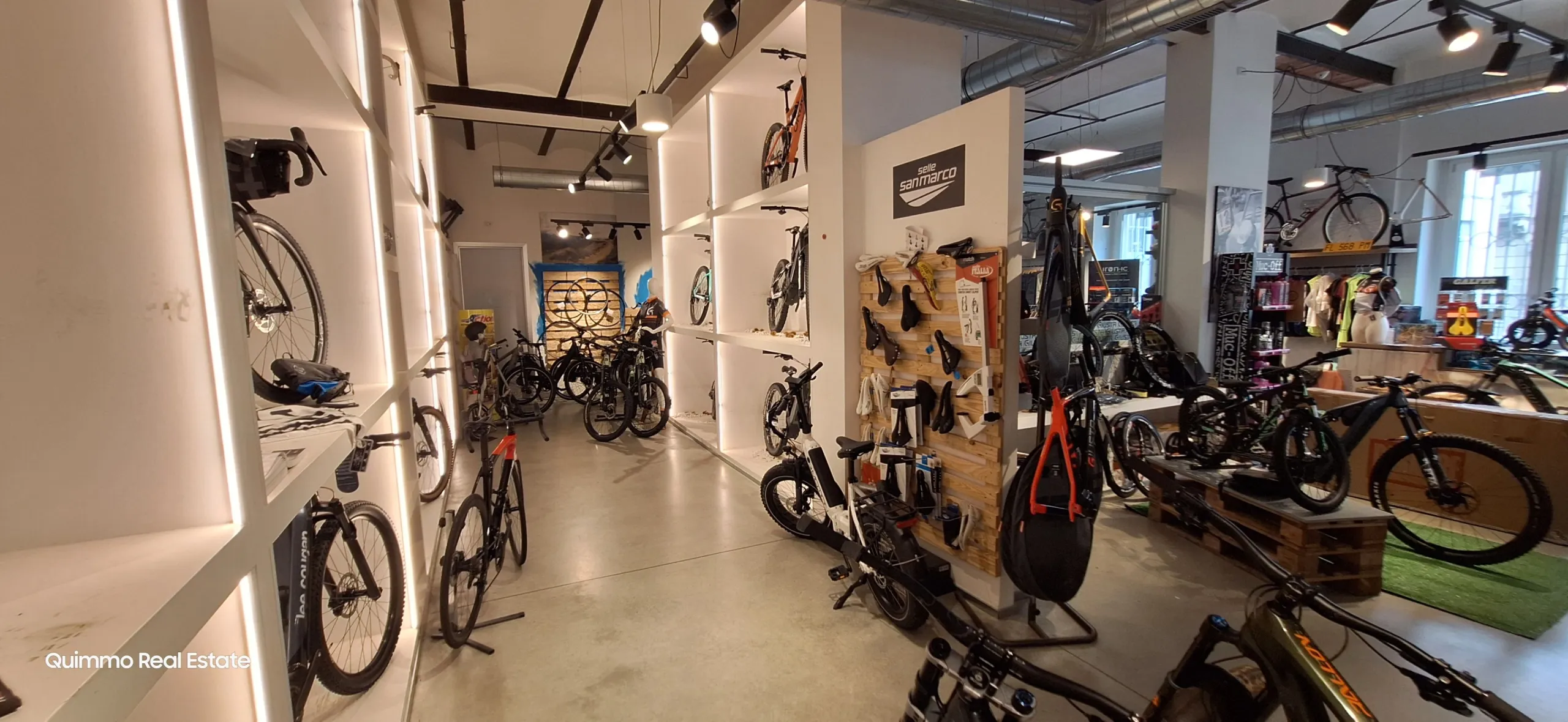 Immagine per Locale Commerciale in Vendita a Asti Via Arò 66