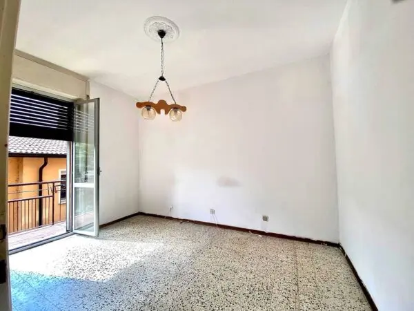 Appartamento via Verbano, Arona