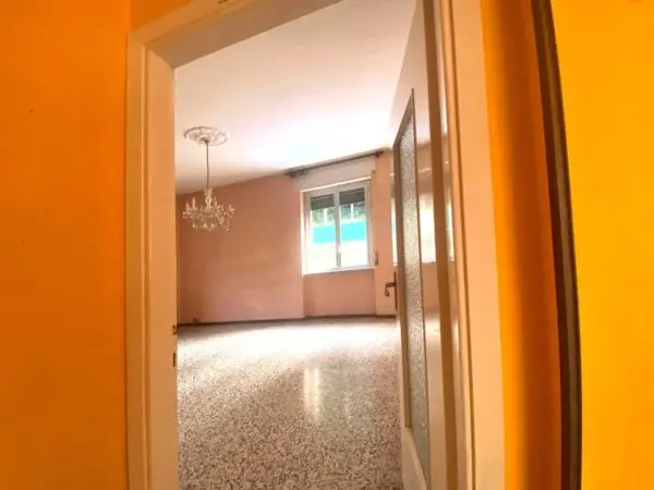Appartamento via Verbano, Arona