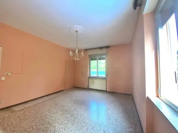 Appartamento via Verbano, Arona