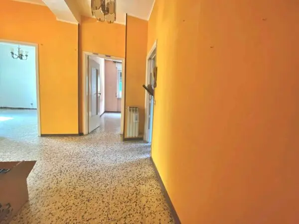 Appartamento via Verbano, Arona